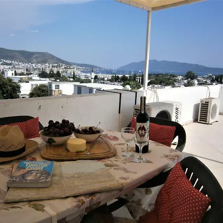 Vista Suites *