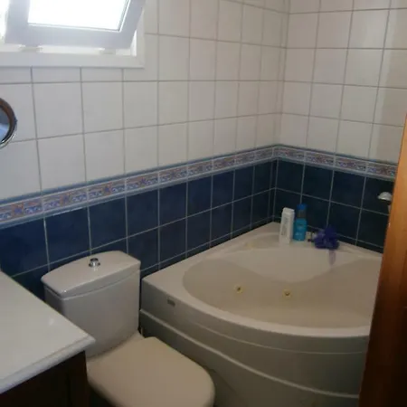 Vista Suites Апартаменты *